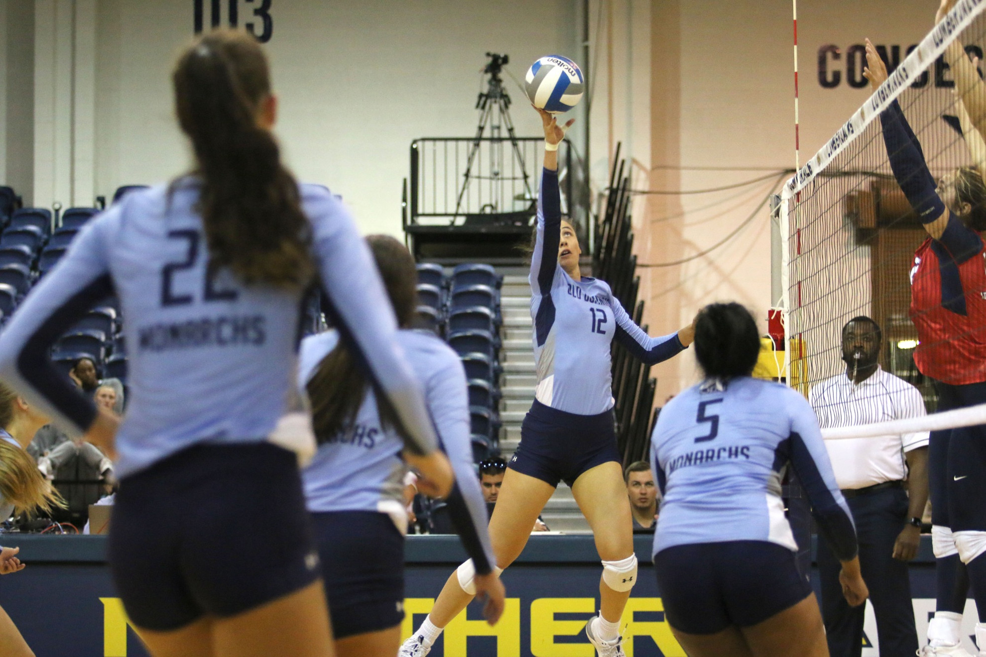 Monarchs Head to Blacksburg for Virginia Tech Invitational Old