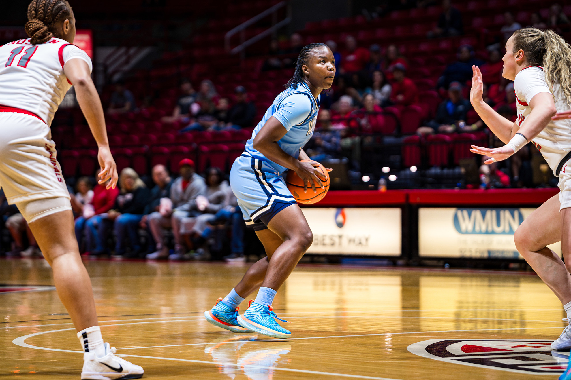 Monarchs Hindered by Slow Start, Late Foul Trouble in 60-46 Loss at