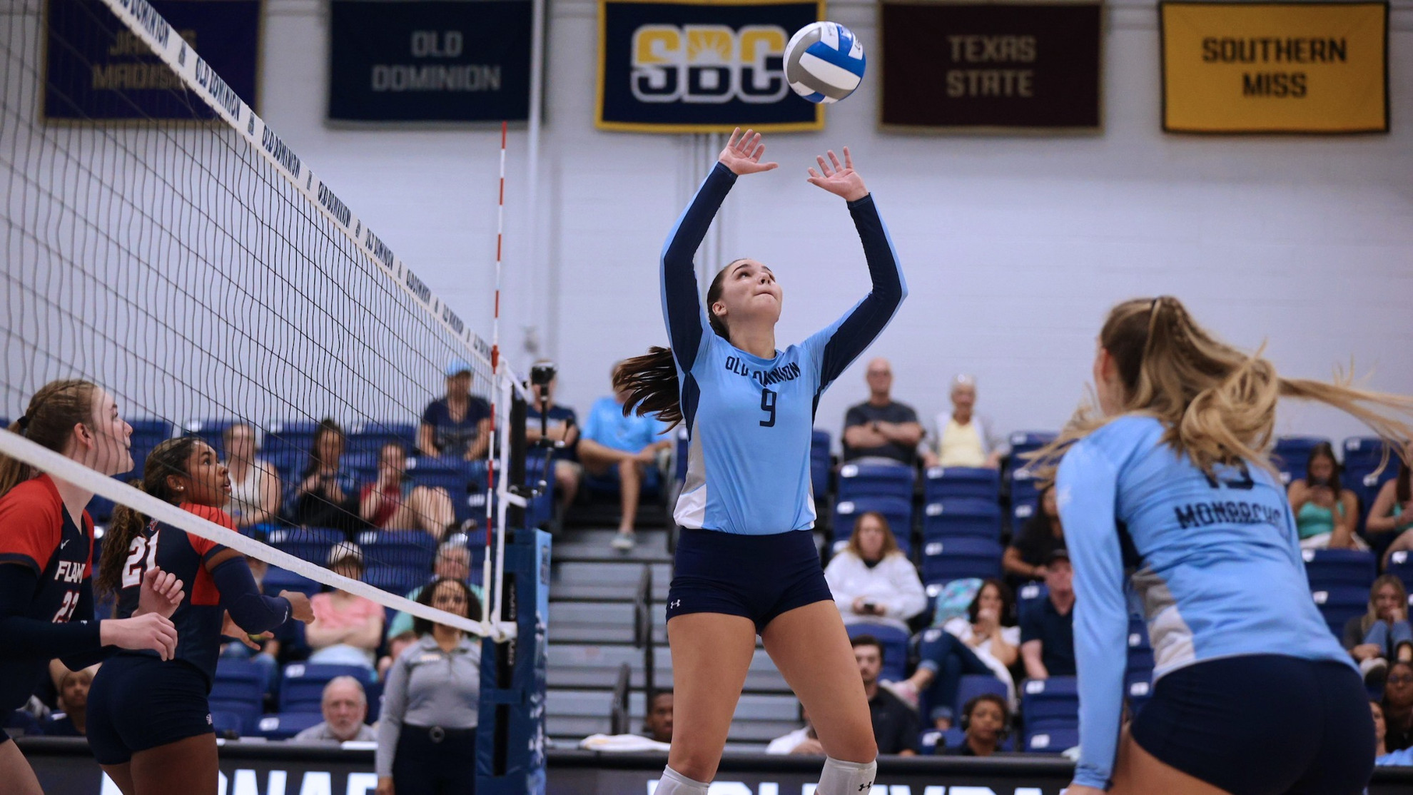 ODU Volleyball Beats Liberty, 32 Old Dominion Athletics
